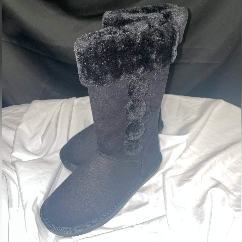 NEW IN BOX Girls BOOTS  Sz 13  Black Boots  Easy Zip